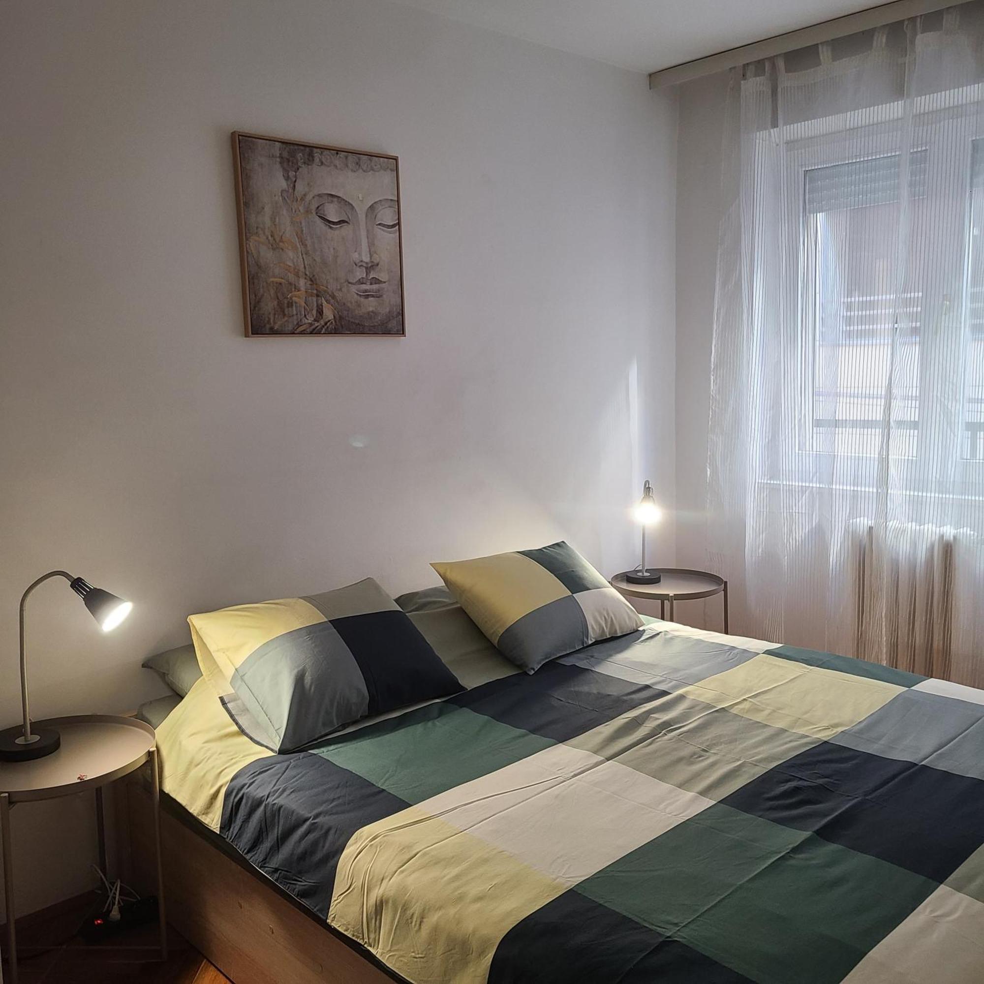 Soulful Apartment Belgrado Buitenkant foto